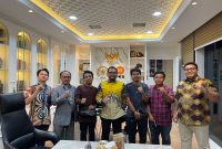 KAHMI Sumut saat bertemu dengan Anggota Komisi III DPR, membahas pemberisn sanksi Kompol DK. Dokumen Topikseru.com/Agustian