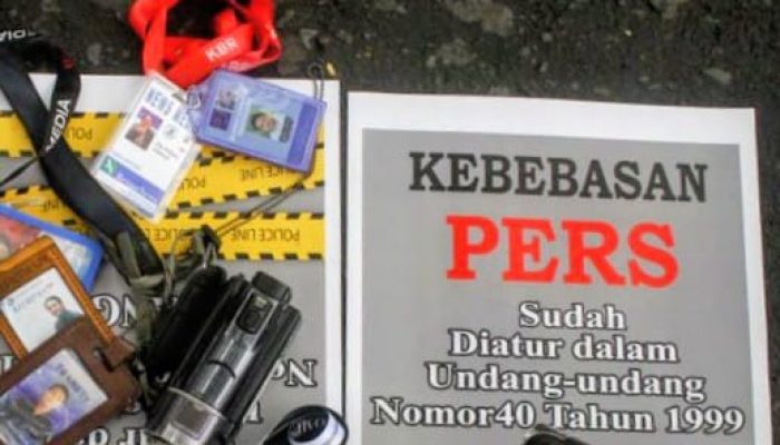 Dewan Pers Ingatkan Istana Hormati Kebebasan Pers Usai Cabut ID Wartawan CNN Indonesia