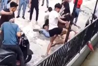 Rekaman CCTV aksi pengeroyokan pelajar SMA Negeri 6 Tanjungbalai.