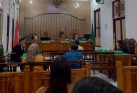Majelis hakim Pengadilan Tipikor Medan membacakan putusan terhadap Parlindungan Nasution, mantan Kades di Tapteng, Kamis (18/9/2025). Foto: Topikseru.com/Agustian