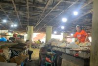 Aktivitas pedagang di Pasar Pringgan, Jln Iskandar Muda, Kecamatan Medan Baru, Kota Medan, Sumatera Utara, Jumat (26/9/2025), Foto: Topikseru.com/Agus Sinaga