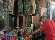 Jaket Army Vintage Laku Rp 5 Juta! Pedagang Thrifting Medan Ini Bongkar Tren Kolektor Barang Militer