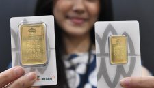 Harga emas Antam itu naik Rp 16.000 jika dibandingkan dengan harga pada Jumat(26/9/2025) yang berada di level Rp 2.175.000 per gram.