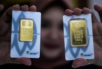Harga emas Antam itu turun Rp 2.000 jika dibandingkan dengan harga pada Sabtu (30/8/2025) yang berada di level Rp 1.980.000 per gram.