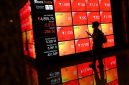 Indeks Harga Saham Gabungan (IHSG) anjlok 138,24 poin atau 1,78% ke 7.628,60 di pasar spot.