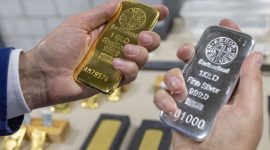 harga perak melonjak 2,6% ke US$40,69 per ons—menjadi yang tertinggi sejak September 2011 atau dalam 14 tahun terakhir.