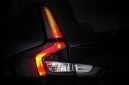 PT Suzuki Indomobil Sales (SIS) resmi memperkenalkan Suzuki XL7 Hybrid Alpha Kuro, varian tertinggi dari lini XL7 yang kini hadir dengan dominasi nuansa hitam.