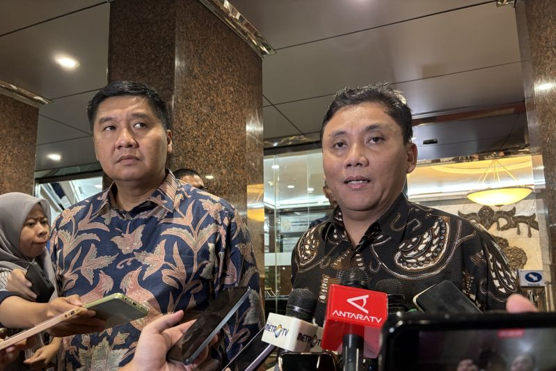 Menteri Perumahan dan Kawasan Permukiman (PKP) Maruarar Sirait (kiri) dan Komisioner BP Tapera Heru Pudyo Nugroho (kanan)