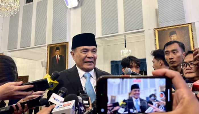 Menko Polkam Djamari Chaniago Evaluasi Desk Penindakan Warisan Budi Gunawan