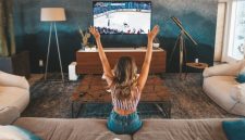 Top 10 Program TV dan Sinetron Terbaik Hari Ini, Minggu 28 September 2025 paling dinanti-nantikan oleh pemirsa di Indonesia yang sangat menghibur anda bersama keluarga di rumah.