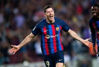 Penyerang Barcelona asal Polandia, Robert Lewandowski. Fcbarcelona.com