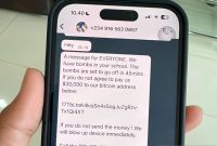 Gambar tangkap layar bukti pasan WhatsApp aksi ancaman bom di dua swkolah internasional di Tangerang, Banten. 