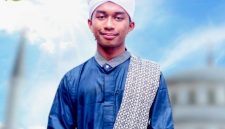Tgk Muchtar Andhika, di usia 17 tahun  mengemban amanah sebagai Imam Besar Masjid Al-Falah, Kota Sabang, Aceh.