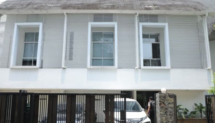 Kejagung Sita Rumah Mewah Riza Chalid di Kebayoran Baru, Terseret Kasus Korupsi Minyak