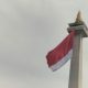 Bendera merah putih robek
