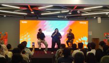 Telkomsel melalui program impact incubator unggulannya, NextDev, kembali hadir di Kota Medan dalam rangkaian roadshow NextDev tahun ke-11 yang mengusung tema “AI-Powered Innovations: What Technopreneurs Need for Now?” (23/10). Kegiatan ini menjadi bagian dari upaya Telkomsel memperluas jangkauan technopreneurs di berbagai daerah, termasuk di Sumatera, dengan menghadirkan kurikulum inovasi berbasis kecerdasan buatan (AI)