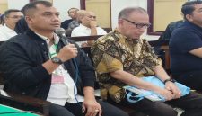 Mantan Kapolres Tapsel, AKBP Yasir Ahmadi bersama saksi lainnya, memberikan keterangan dalam kasus dugaan suap Jalan Hutaimbaru-Sipiongot, Paluta, Kamis (2/10/2025).