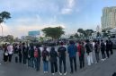 Aksi Kamisan Medan di menggelar aksi di dekat tank militer TNI di Titik Nol Kota Medan, Kecamatan Medan Barat, Kota Medan, Kamis (2/10/2025). Foto: Topikseru.com/Agus Sinaga
