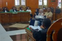 Tiga saksi memberikan keterangan dalam sidang dugaan suap proyek jalan Sumut, di Pengadilan Tipikor Medan, Rabu (15/10/2025). Foto: Topikseru.com/Agustian