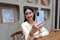 Tren digital di Indonesia terus berkembang pesat. Berdasarkan laporan Digital 2025 Indonesia, lebih dari 75% masyarakat kini menggunakan smartphone untuk mendukung aktivitas harian, dan 97% di antaranya aktif di media sosial.