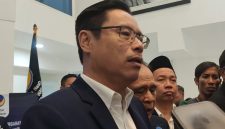 Ketua DPW NasDem Sumut Iskandar ST mengatakan surat somasi yang dilayangkan ke Polrestabes Medan, telah terpenuhi usai Kapolrestabes meminta maaf langsung dan memeriksa empat anggotanya. Foto: Topikseru.com/Mangara Wahyudi