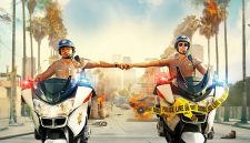 Sinopsis Film Chips (2017) sebuah film yang diperankan oleh Dax Shepard di Bioskop Trans TV Hari ini 19 Oktober 2025 Pukul 21.00 WIB malam ini.