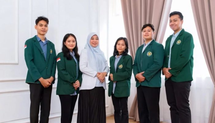 Mahasiswa USU Ubah Limbah Plastik Jadi Gigi Palsu, Raih Environmental and Social Innovation Award 2025