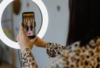 Cara Membuat Live TikTok yang Ramai Pengunjung di mana TikTok adalah salah satu platform media sosial yang populer saat ini.