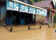 71 KK Terdampak Banjir di Mandailing Natal, BPBD: Air Belum Surut, Penanganan Masih Berlangsung