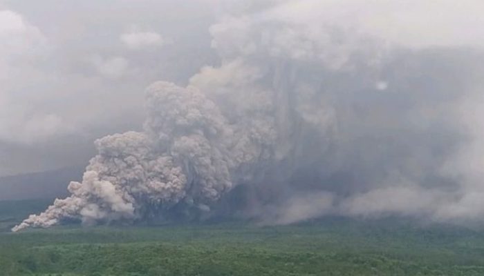 Erupsi Gunung Semeru Hari Ini: Awan Panas Meluncur 7 Km, Status Tetap Waspada Level II