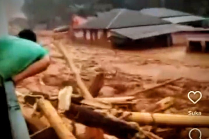 Banjir Parah Tapanuli Tengah: 4 Tewas, Ribuan Rumah Terendam
