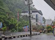 Banjir dan Longsor di Tapteng Putuskan Jaringan Telepon, Warga di Perantauan Panik Tak Bisa Hubungi Keluarga
