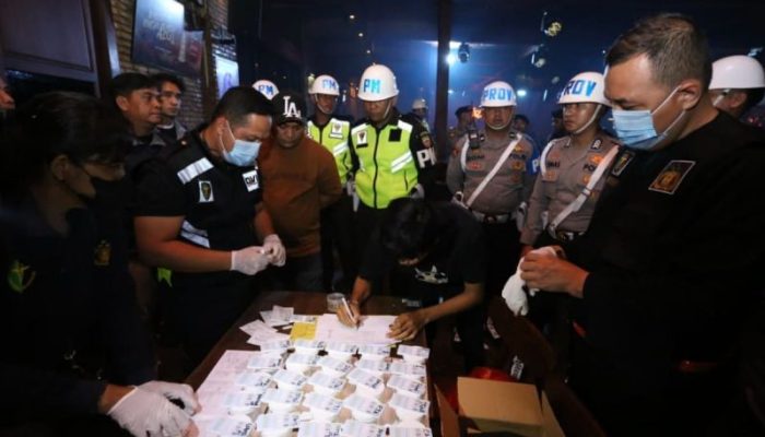 Polda Sumut Gencarkan Razia Tempat Hiburan di Medan, 1 Pengunjung THM Helen Positif Amphetamin