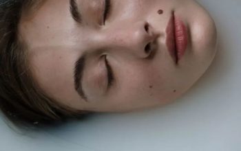 perawatan kulit berminyak pada remaja dan dewasa