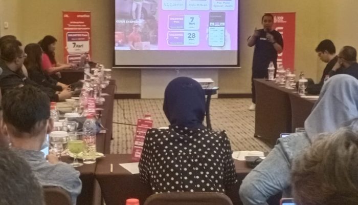 Raih Rekor MURI SMARTFREN Gelar “SMARTFREN Fun Run 2025” Perkuat Jaringan di Tapanuli Tengah