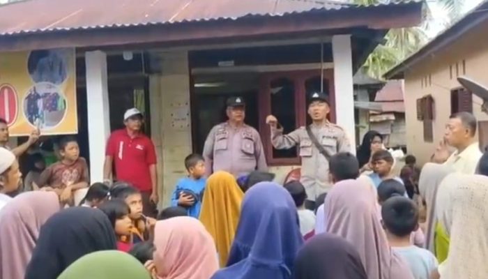 Ratusan Emak-Emak Geruduk Sarang Narkoba di Mandailing Natal, Tiga Rumah Digeledah Polisi
