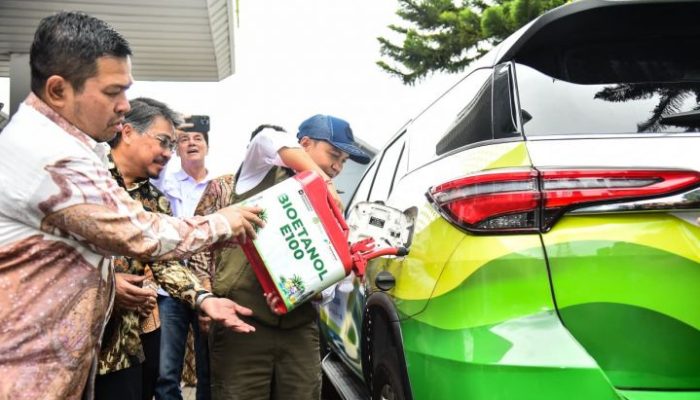 Uji Coba Bioetanol E100 Berbahan Aren, Menhut: Tarikannya Lebih Buas dari BBM Biasa
