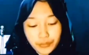 Wanita yang Meludahi Al-Qur'an