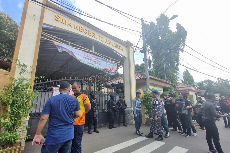 ledakan bom SMA 72 Jakarta
