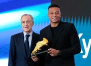 Kylian Mbappé Sepatu Emas