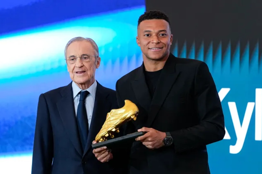 Kylian Mbappé Sepatu Emas