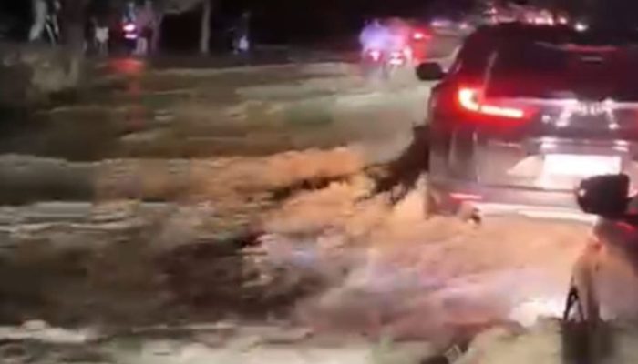 Banjir Kembali Rendam Ruas Jalan Pidie Jaya–Bireuen, Warga Diminta Tunda Perjalanan