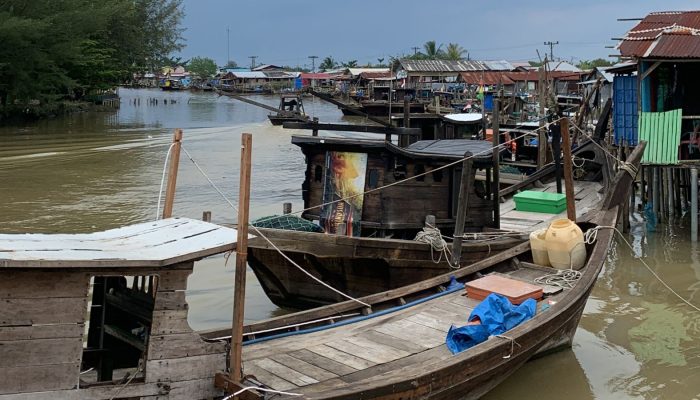 Warga Percut Sei Tuan Keluhkan Lambannya Penanganan Banjir, Aktivitas Ekonomi Lumpuh