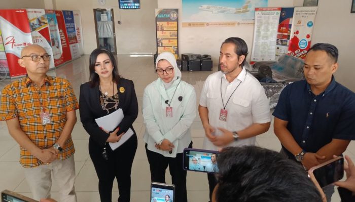 Exy Dwi Lestari Sang Pramugari Cantik Diduga Selingkuh dengan Direktur Maskapai Terancam Pasal Berlapis