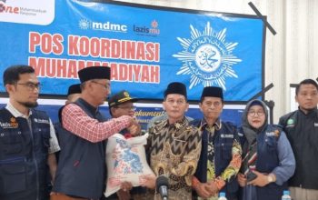 Muhammadiyah salurkan 30 Ton beras bantuan NGO UEA untuk masyarakat terdampak banjir di Sumatera Utara dan Aceh