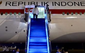 Presiden Prabowo tinjau banjir bandang Sumatera