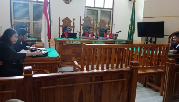 Oplos Gas LPG Subsidi ke Tabung 12 Kg, Dua Pria di Medan Divonis 8 Bulan Penjara