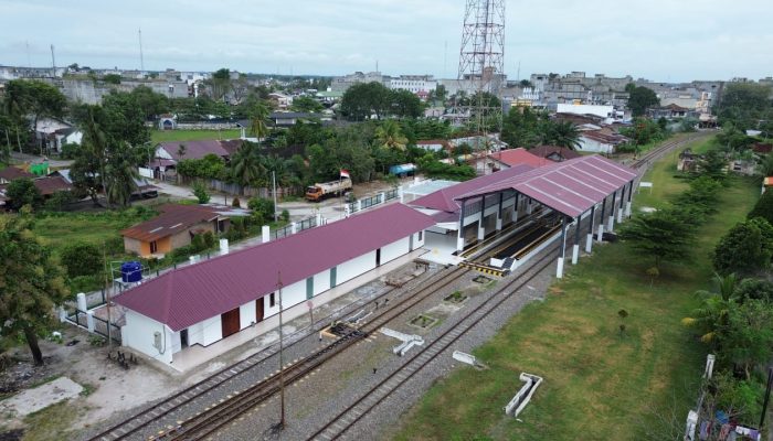 KAI Sumut Percantik Stasiun Perbaungan Jelang Nataru, Dorong Mobilitas & Logistik Serdang Bedagai