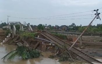 KA Cut Meutia berhenti