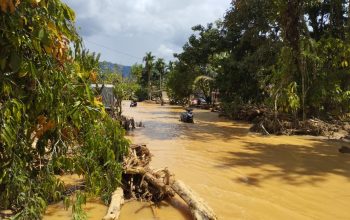 Warga Sibolga terisolir